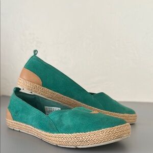 Green suede Espadrille Flats Timberland earth keepers nearly new
